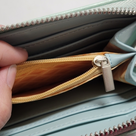 Vendula LONDON 2019: GELATO TRUCK wallet full zipper Teal Textured details - Picture 5 of 6